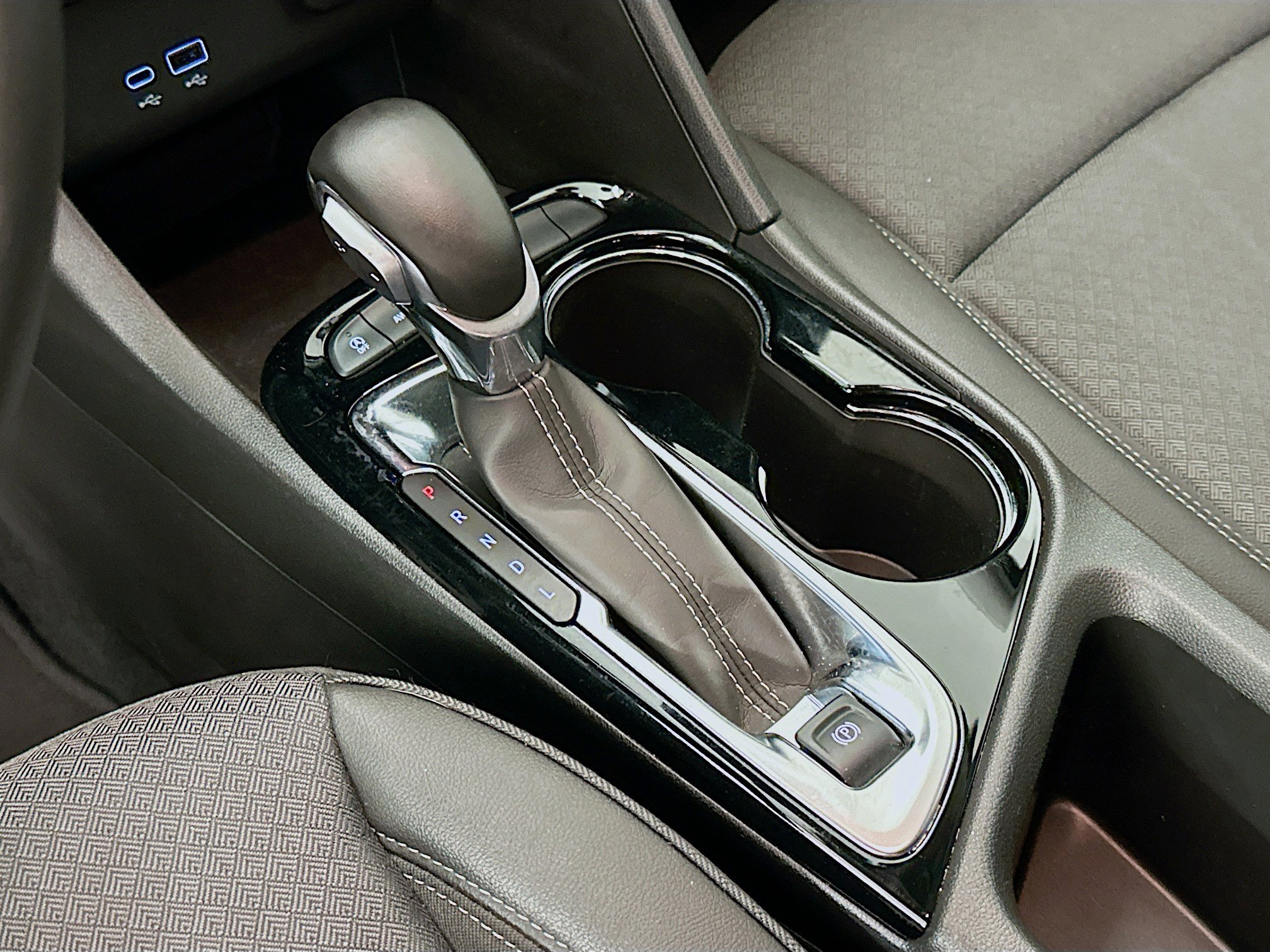 Used 2025 Buick Encore GX Preferred image 25