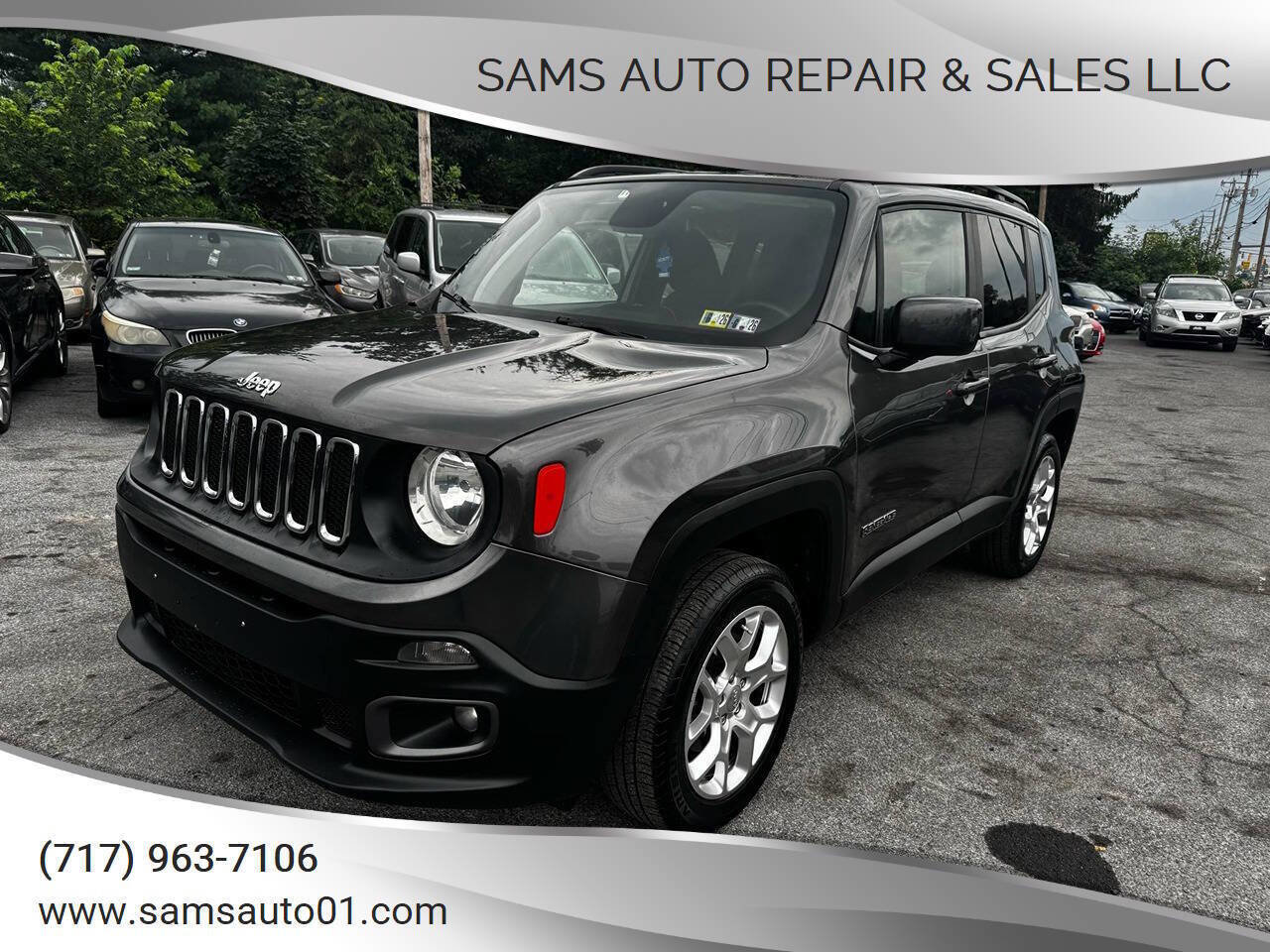 Used 2018 Jeep Renegade Latitude image 1