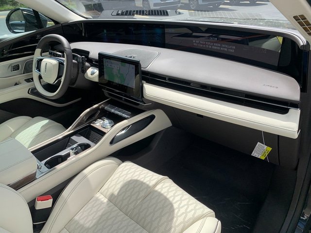 New 2026 Lincoln Nautilus Black Label w/ Jet Appearance Package AWD/4WD image 19