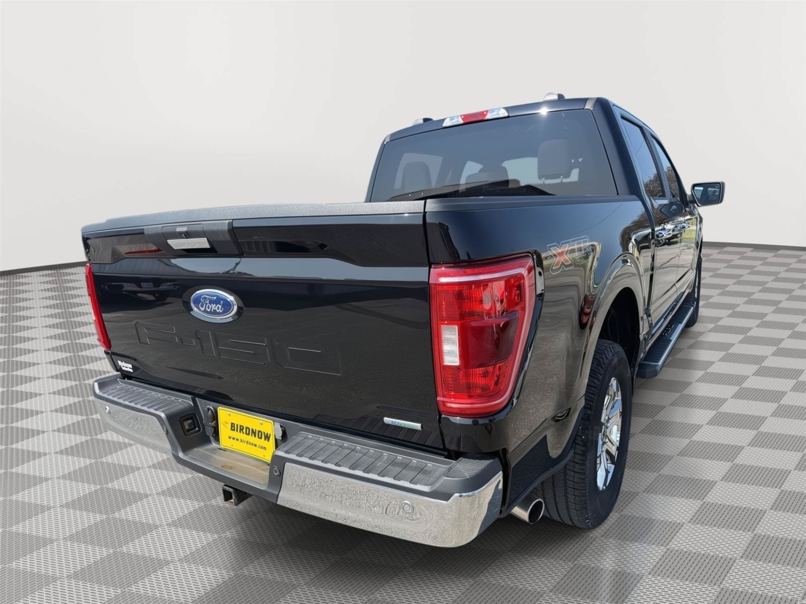 Used 2023 Ford F150 XLT w/ XTR Package AWD/4WD image 9