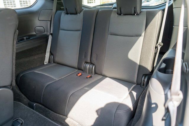 Used 2019 Nissan Pathfinder S AWD/4WD image 12