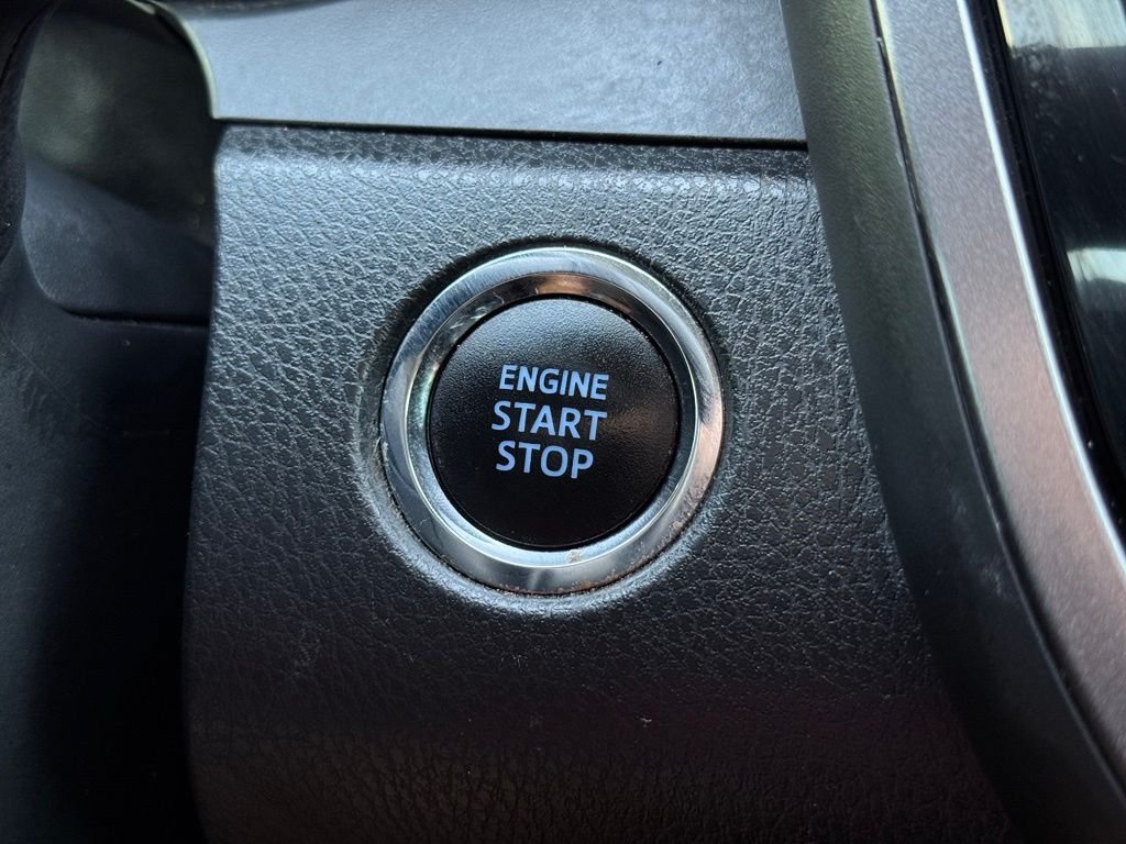 Used 2020 Toyota Camry XSE FWD image 41