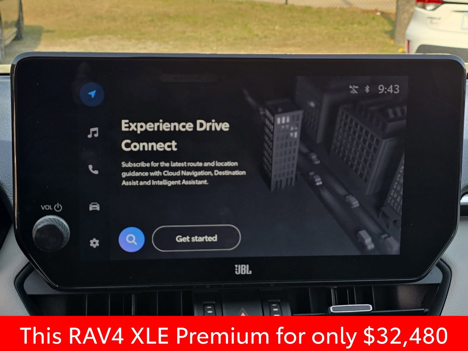 Used 2023 Toyota RAV4 XLE Premium image 28