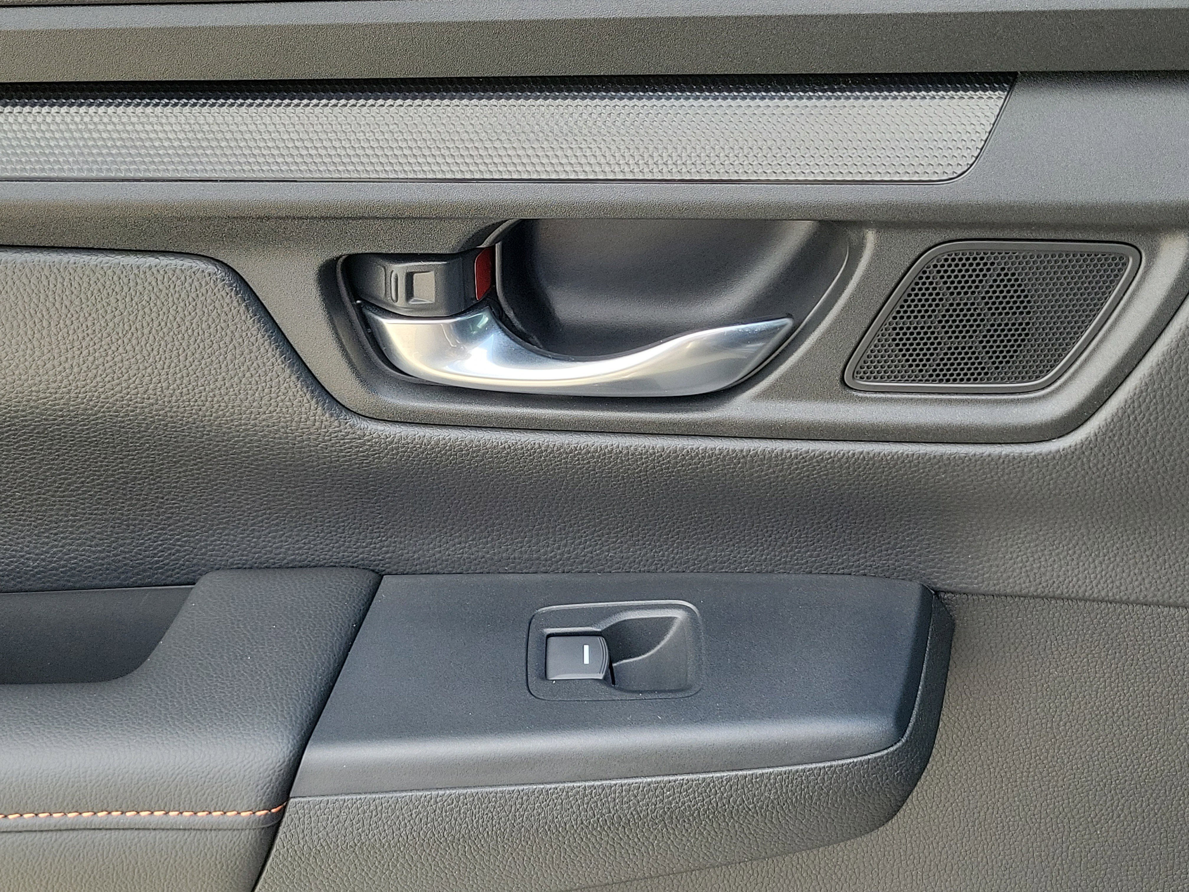 Used 2025 Honda CR-V Sport-L image 16