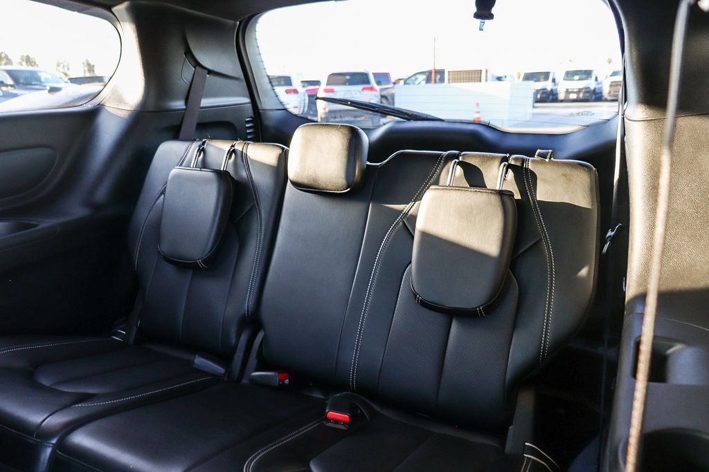 Used 2024 Chrysler Pacifica Limited FWD image 22