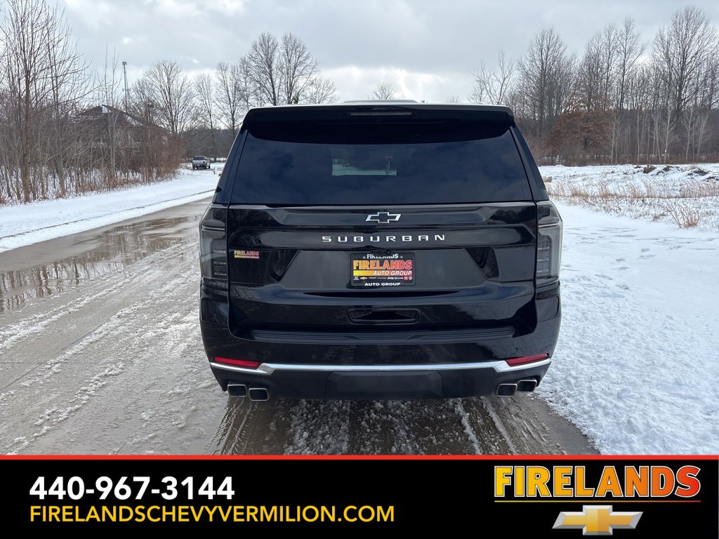 Used 2025 Chevrolet Suburban High Country image 8