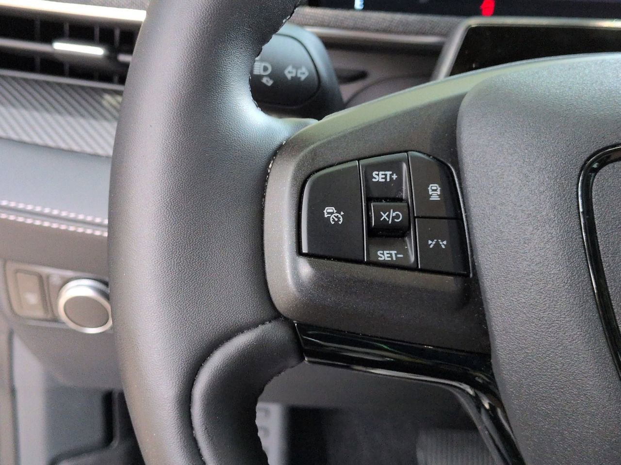 Used 2022 Ford Mustang Mach-E Premium RWD image 11
