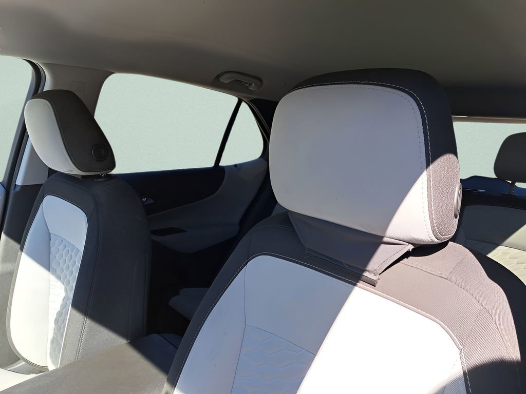 Used 2020 Chevrolet Equinox LT image 16