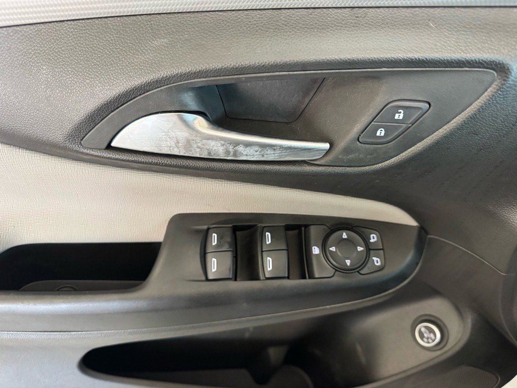 Used 2024 Buick Envista Avenir image 19