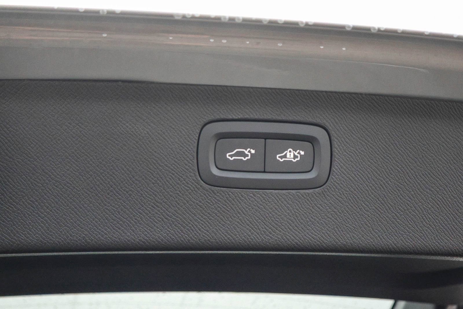 New 2026 Volvo XC90 B5 Core image 27