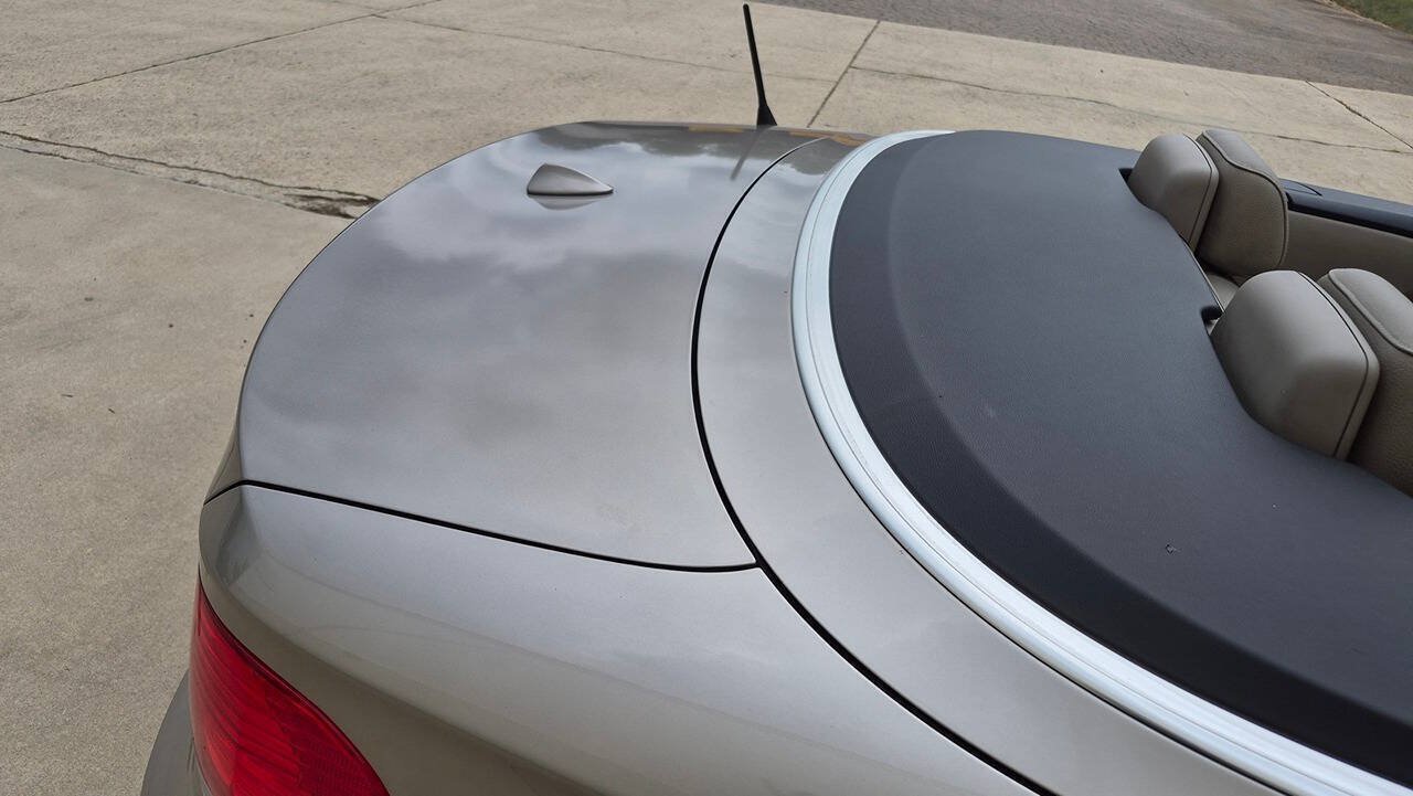 Used 2010 BMW 135i Convertible RWD image 22