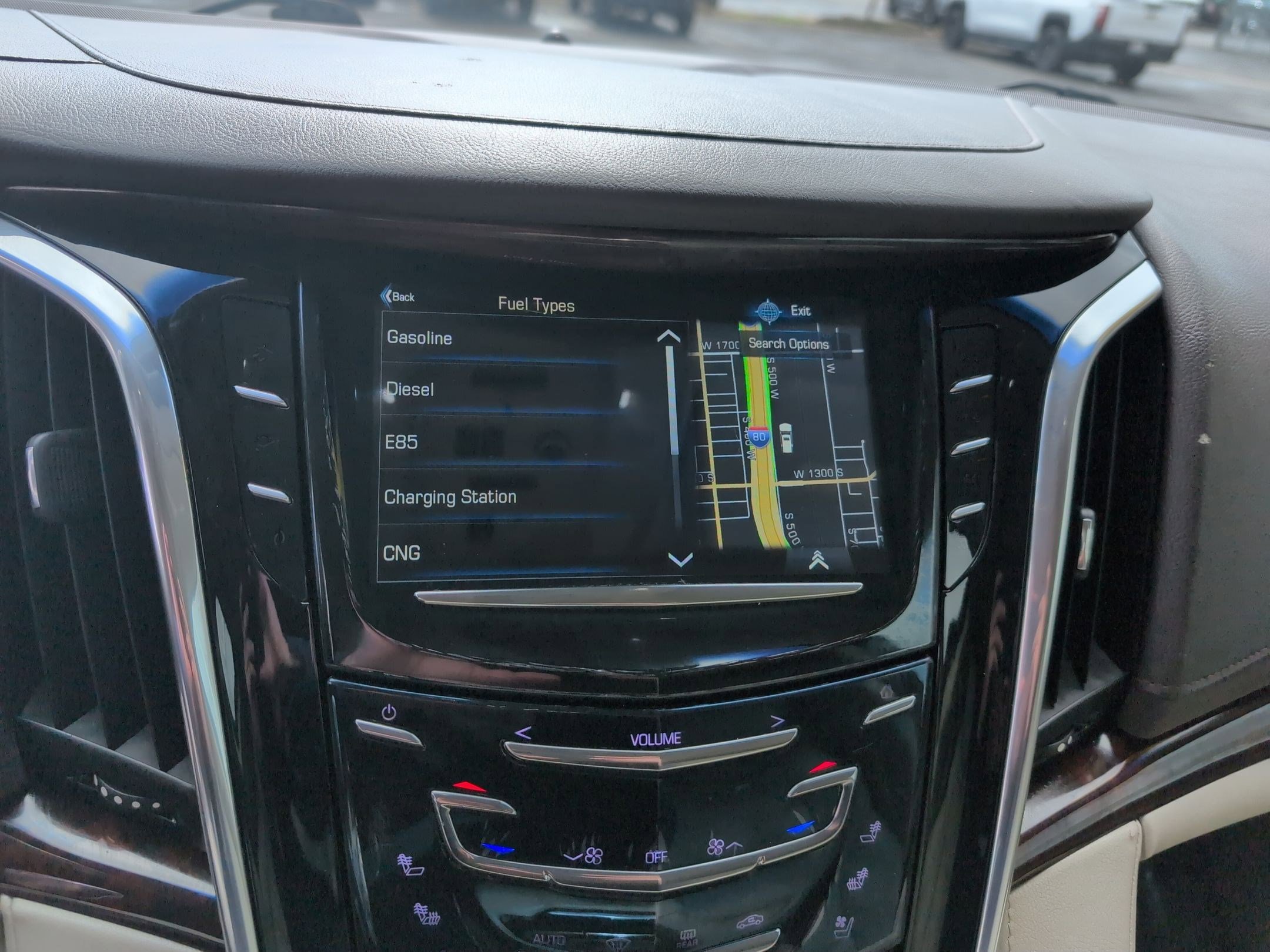 Used 2015 Cadillac Escalade Premium image 21