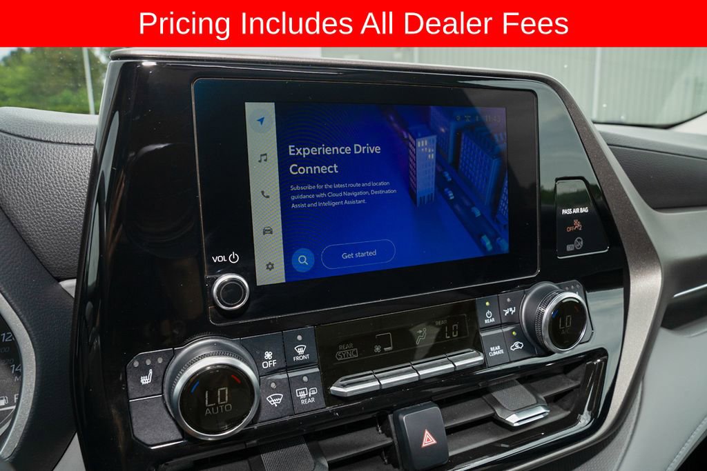 Used 2024 Toyota Highlander XLE AWD/4WD image 15
