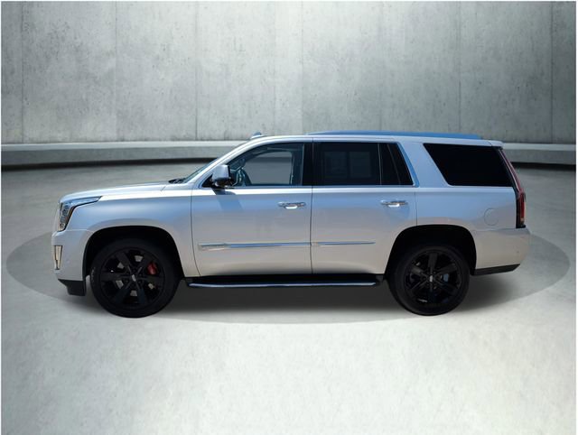 Used 2018 Cadillac Escalade Luxury AWD/4WD image 2