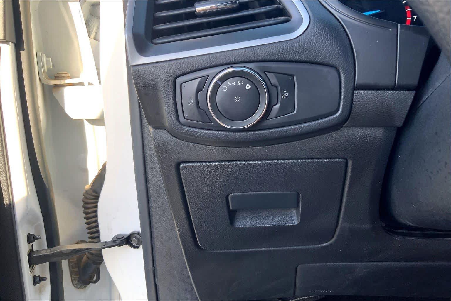 Used 2016 Ford Edge SE FWD image 36