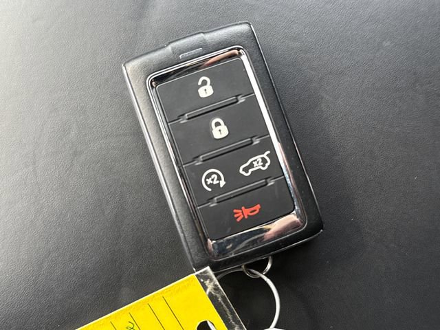 Used 2022 Jeep Grand Cherokee Overland w/ Advanced Protech Group III image 32