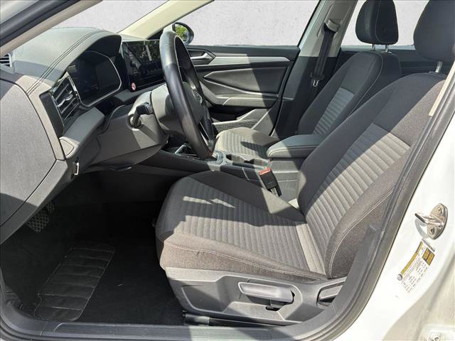 Used 2025 Volkswagen Jetta S FWD image 11