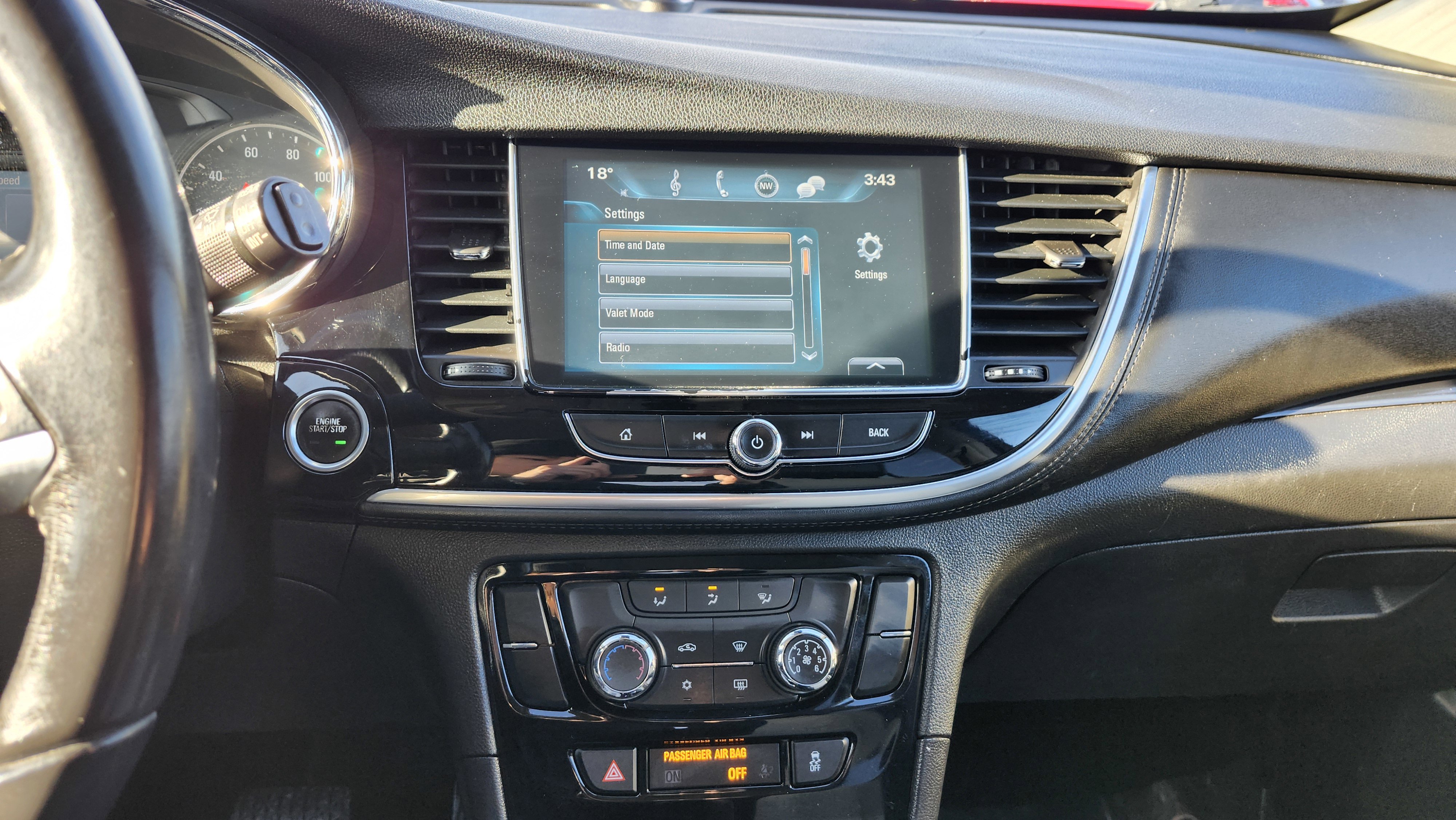 Used 2019 Buick Encore Preferred image 28