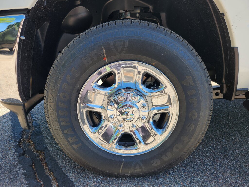 New 2026 RAM 2500 Tradesman AWD/4WD image 15