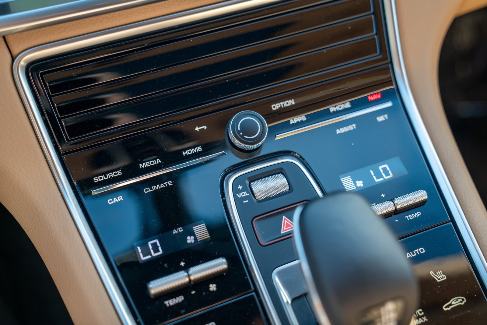 Certified 2023 Porsche Panamera 4 AWD/4WD image 21