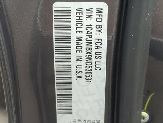 Used 2022 Jeep Cherokee Trailhawk w/ Premium Leather Package AWD/4WD image 35