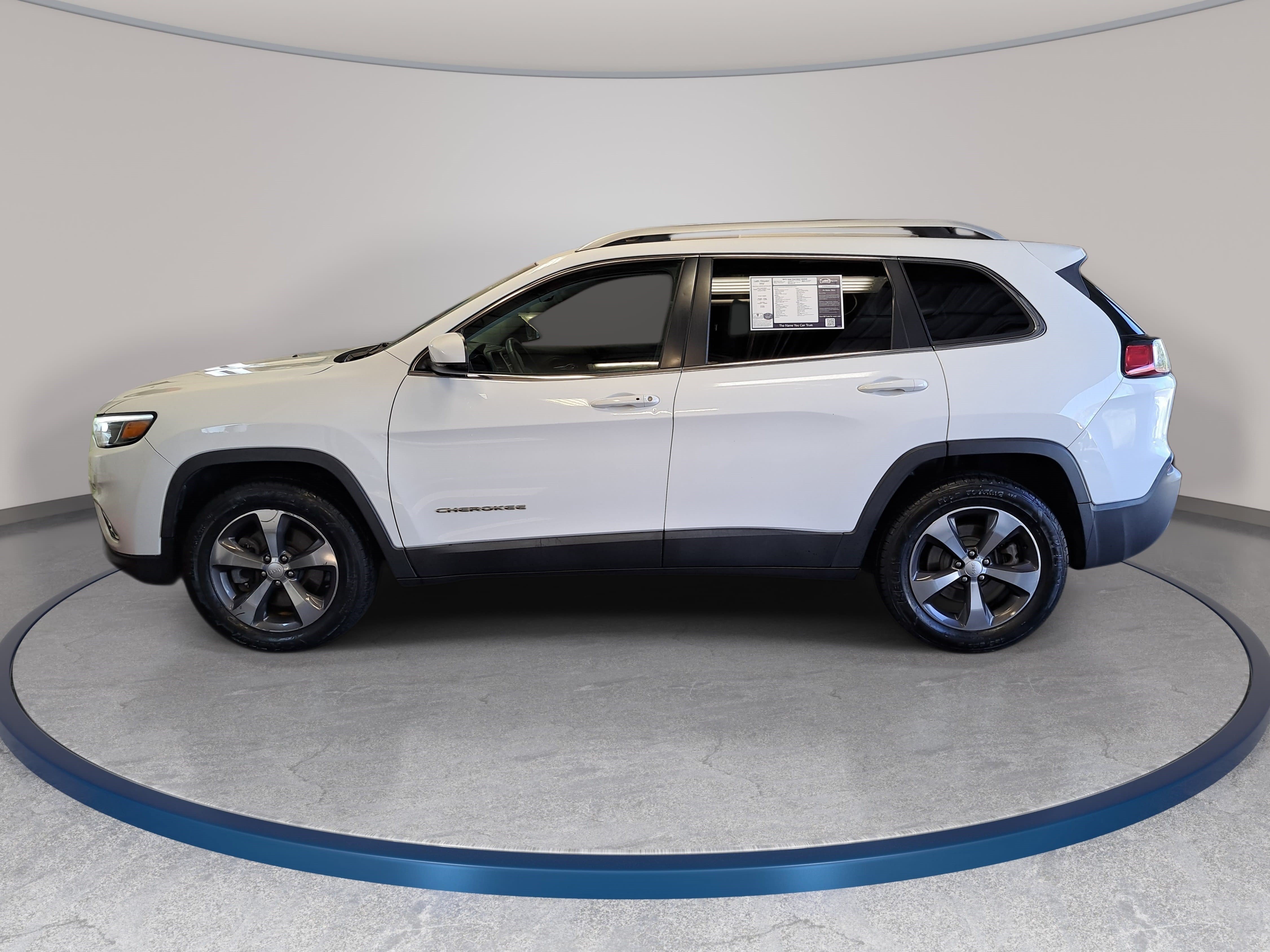 Used 2019 Jeep Cherokee Limited AWD/4WD image 8