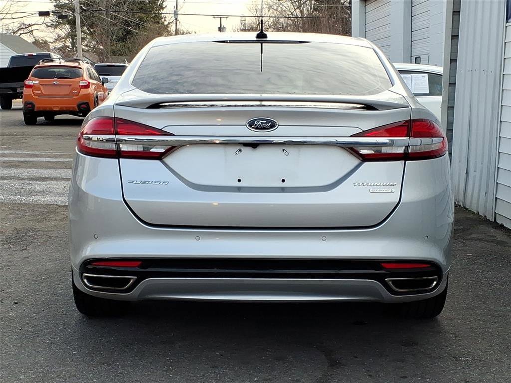 Used 2017 Ford Fusion Titanium image 4