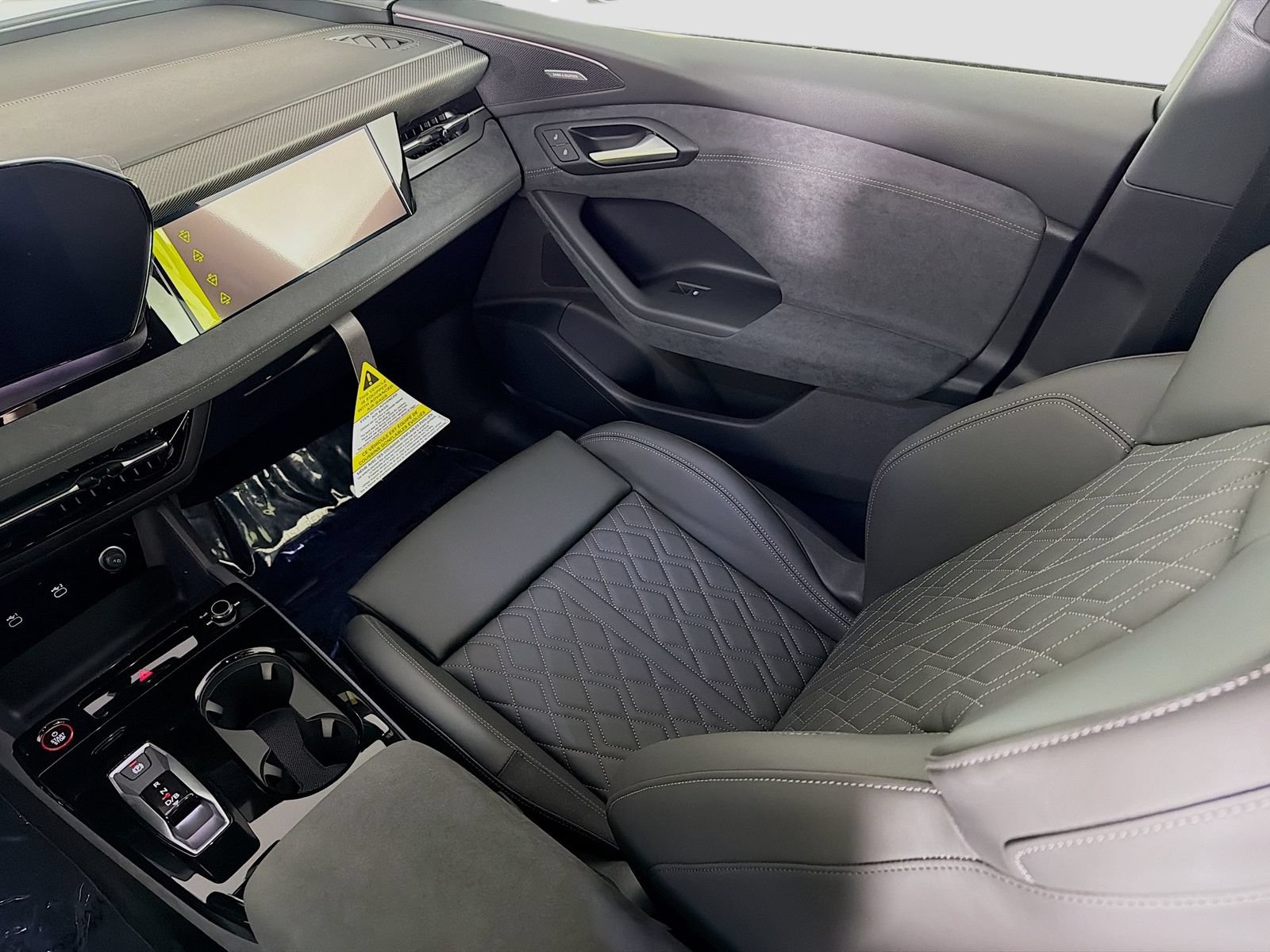 New 2027 Audi SQ6 e-tron Premium Plus AWD/4WD image 24