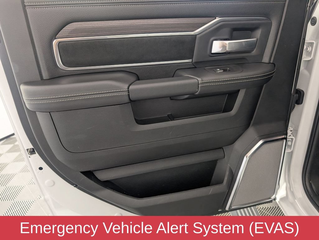 Certified 2026 RAM 3500 Laramie AWD/4WD image 31