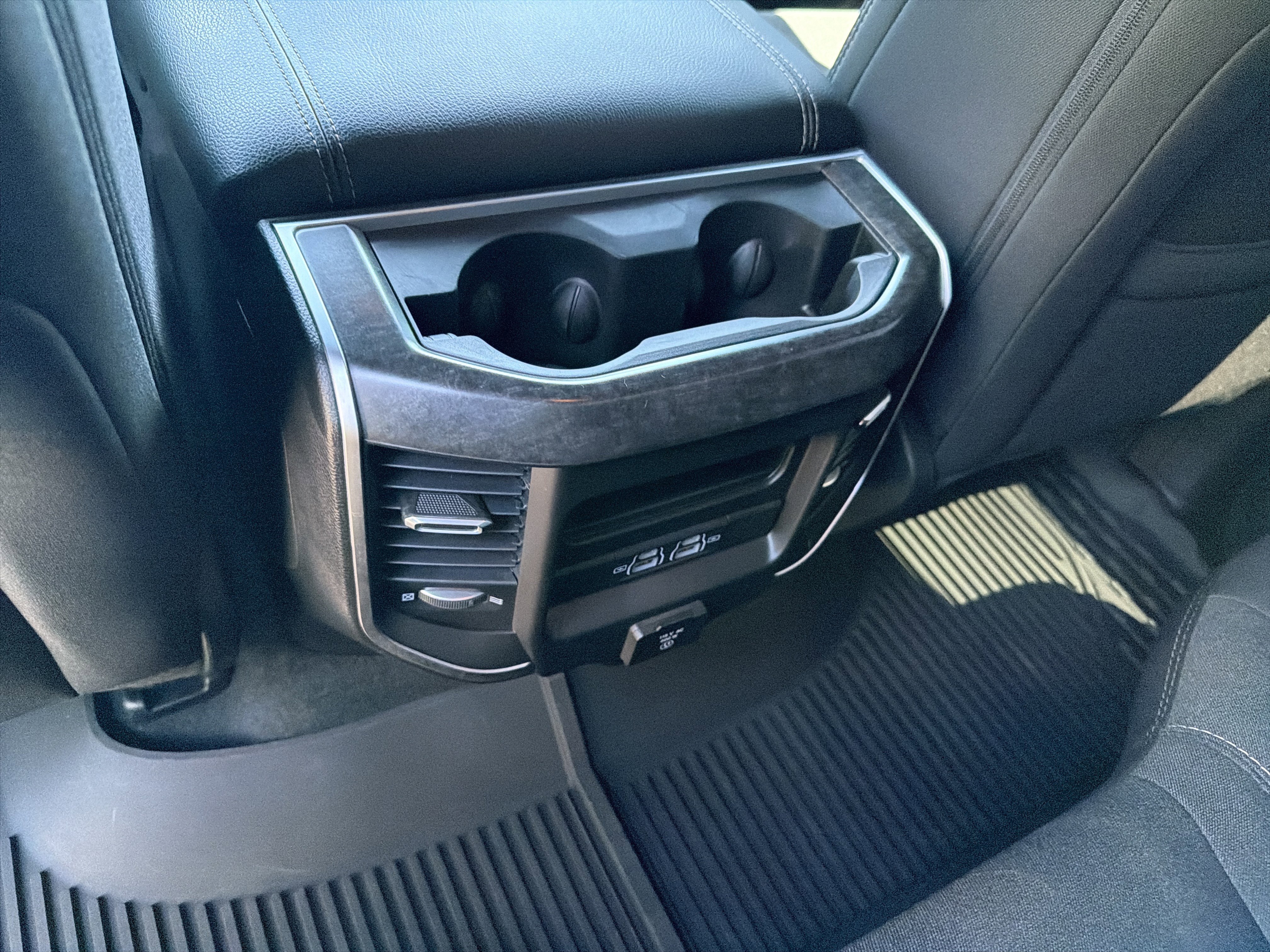 Certified 2022 RAM 1500 Big Horn AWD/4WD image 12