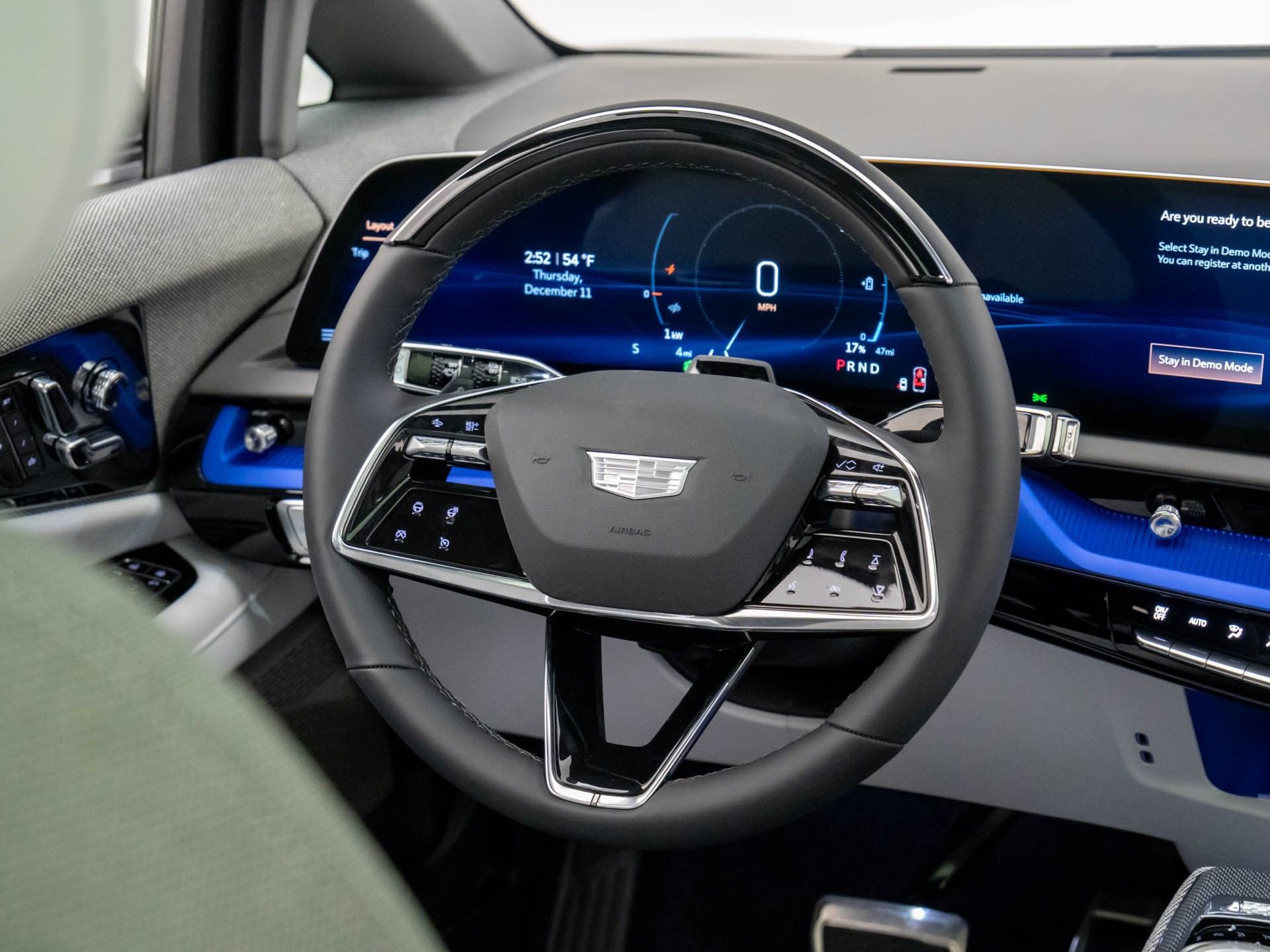 New 2026 Cadillac Optiq Luxury 1 image 12