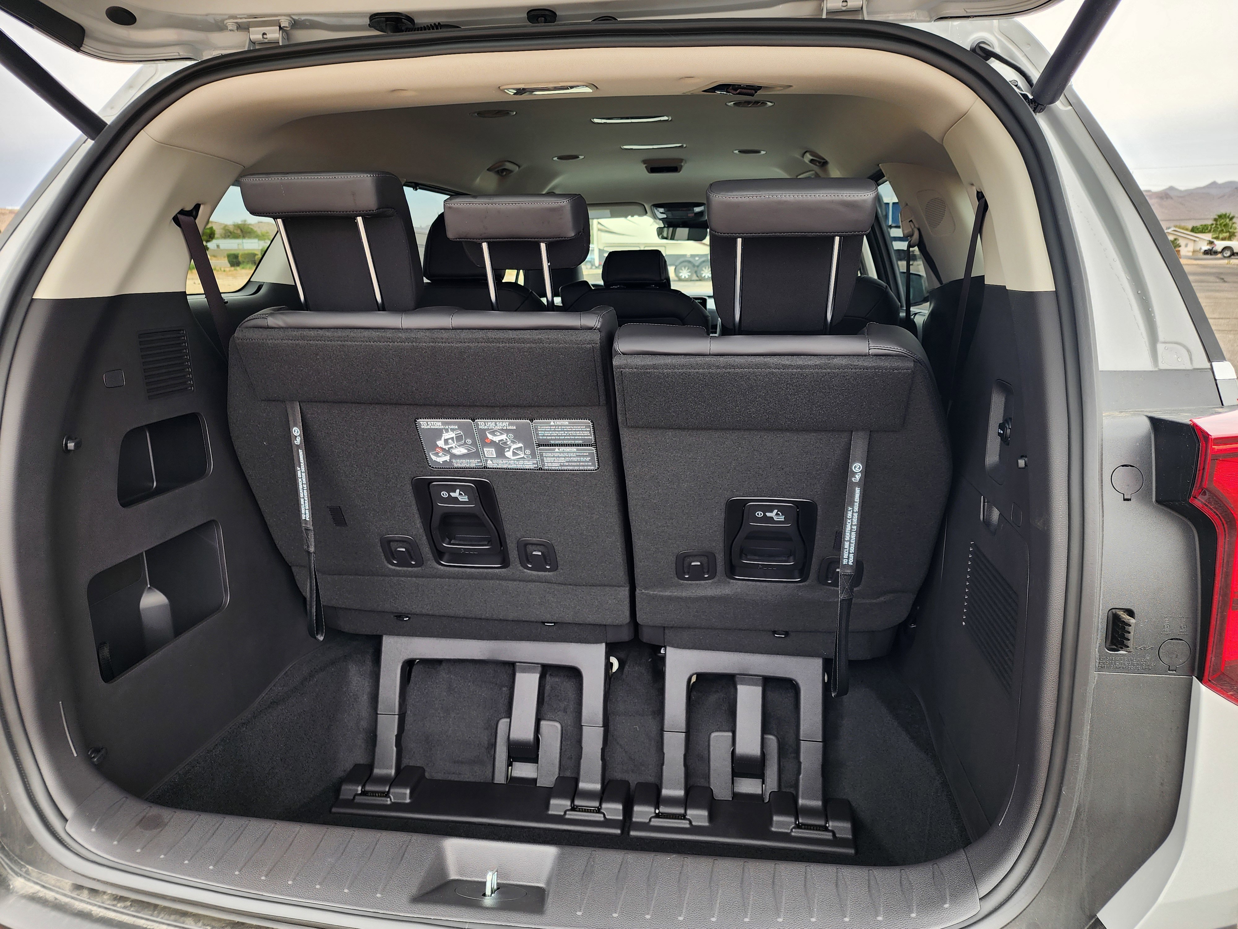 New 2026 Kia Carnival EX image 12