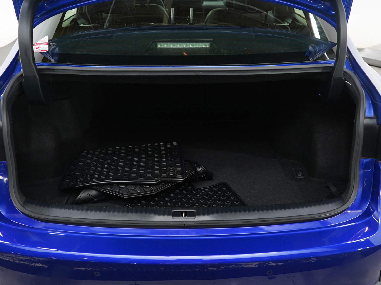 Used 2018 Lexus IS 300 AWD image 15