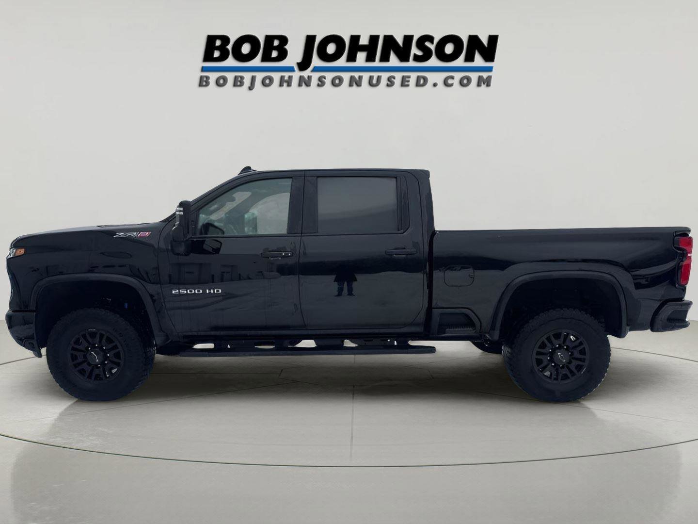 Used 2024 Chevrolet Silverado 2500 ZR2 w/ Technology Package AWD/4WD image 6