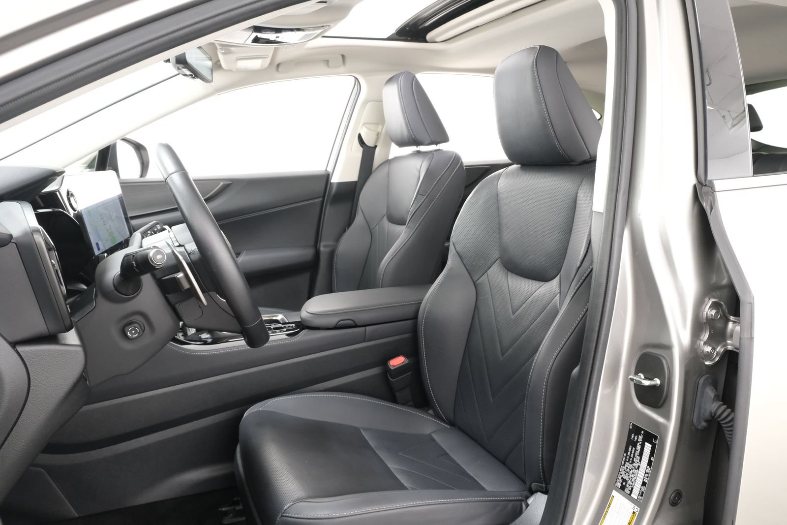 Used 2024 Lexus NX 450h+ AWD w/ Vision Package image 29