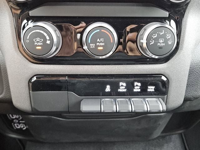 New 2026 RAM 1500 Tradesman AWD/4WD image 19