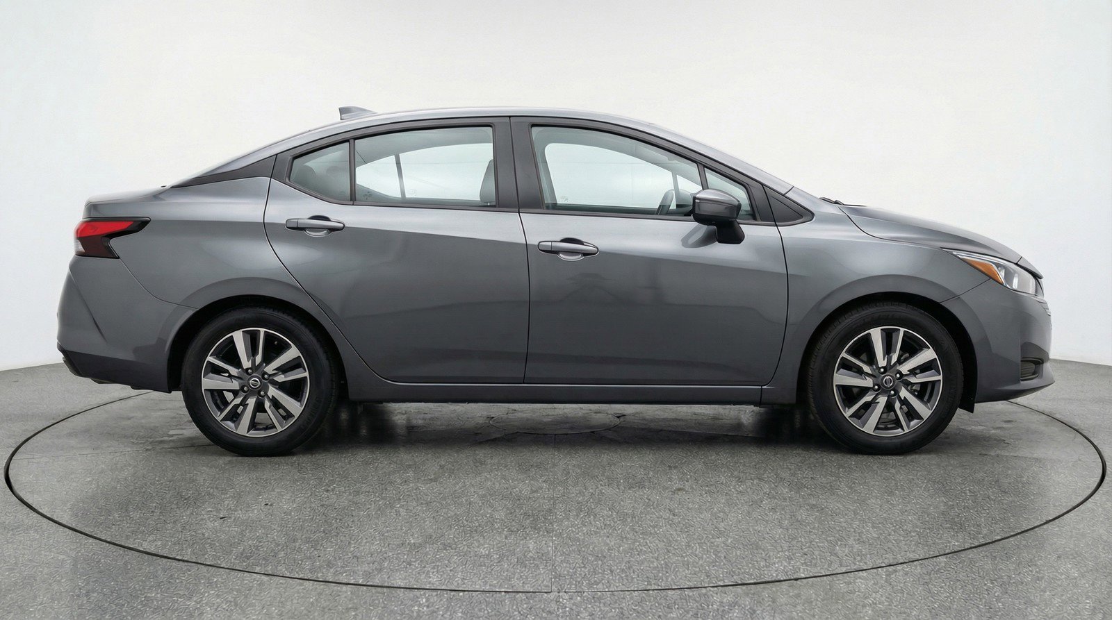 Used 2025 Nissan Versa SV image 11