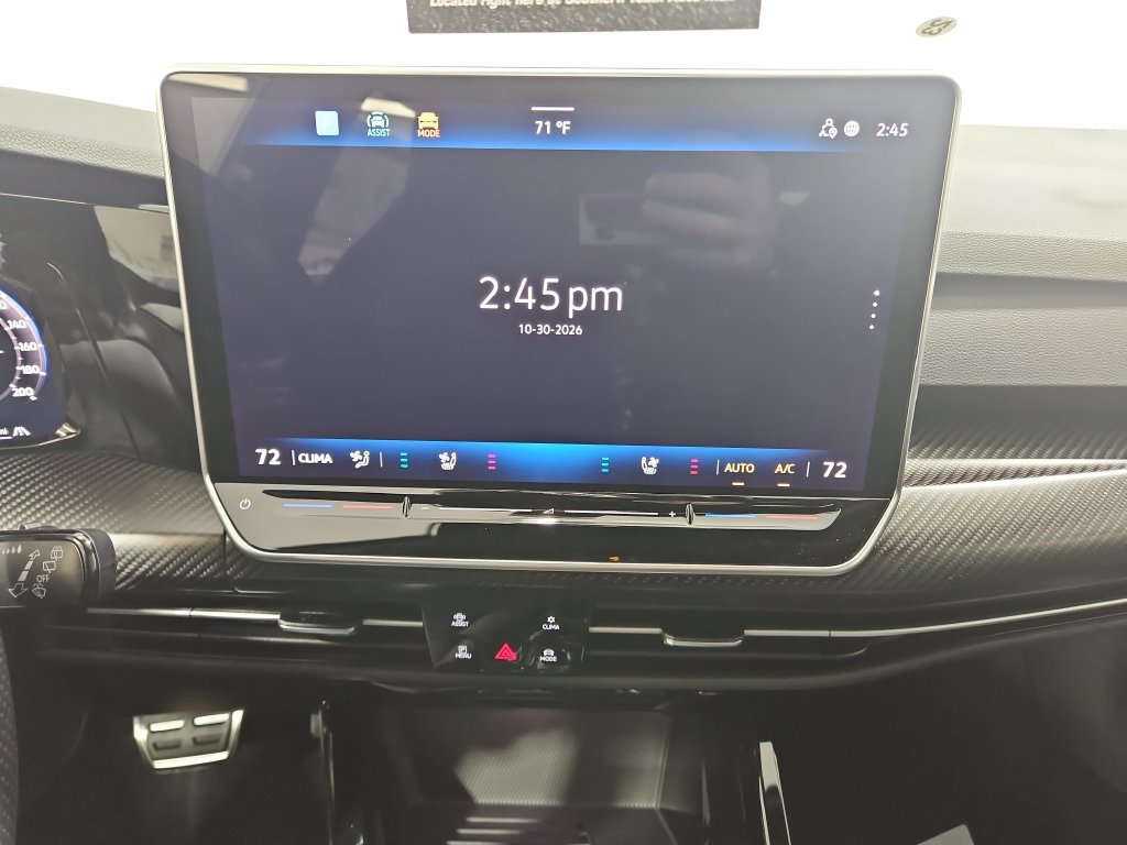 New 2027 Volkswagen Golf R Black Edition AWD/4WD image 18