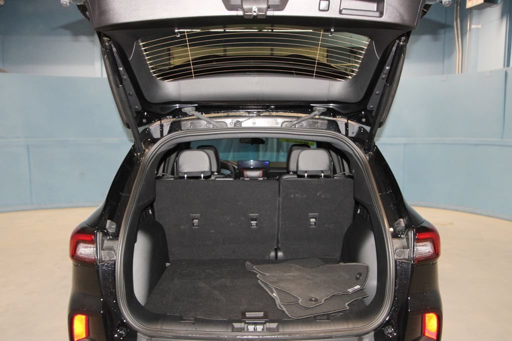 Used 2025 Ford Escape ST-Line Select w/ Tech Pack #2 AWD/4WD image 36