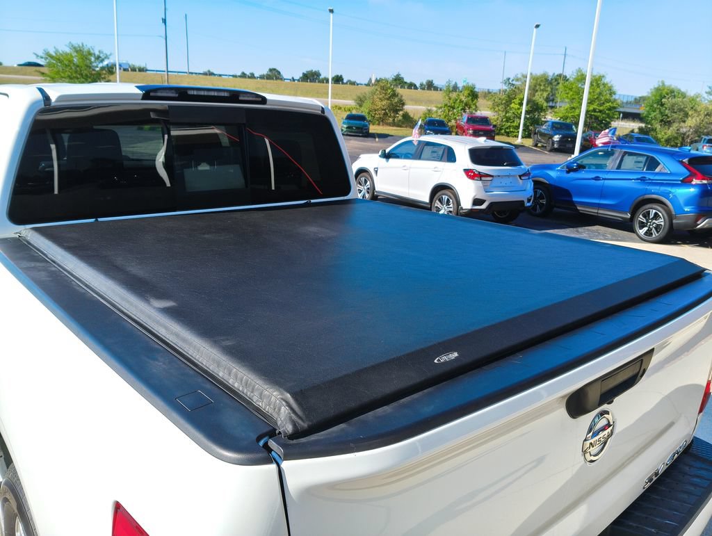 Used 2017 Nissan Titan SV AWD/4WD image 13
