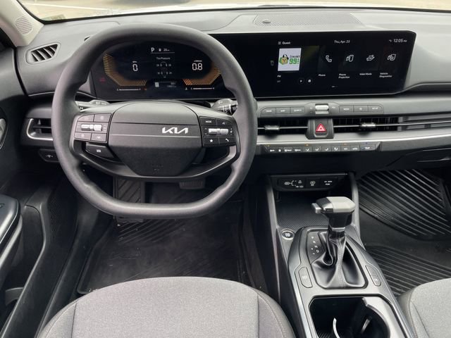 Used 2025 Kia K4 FWD image 10