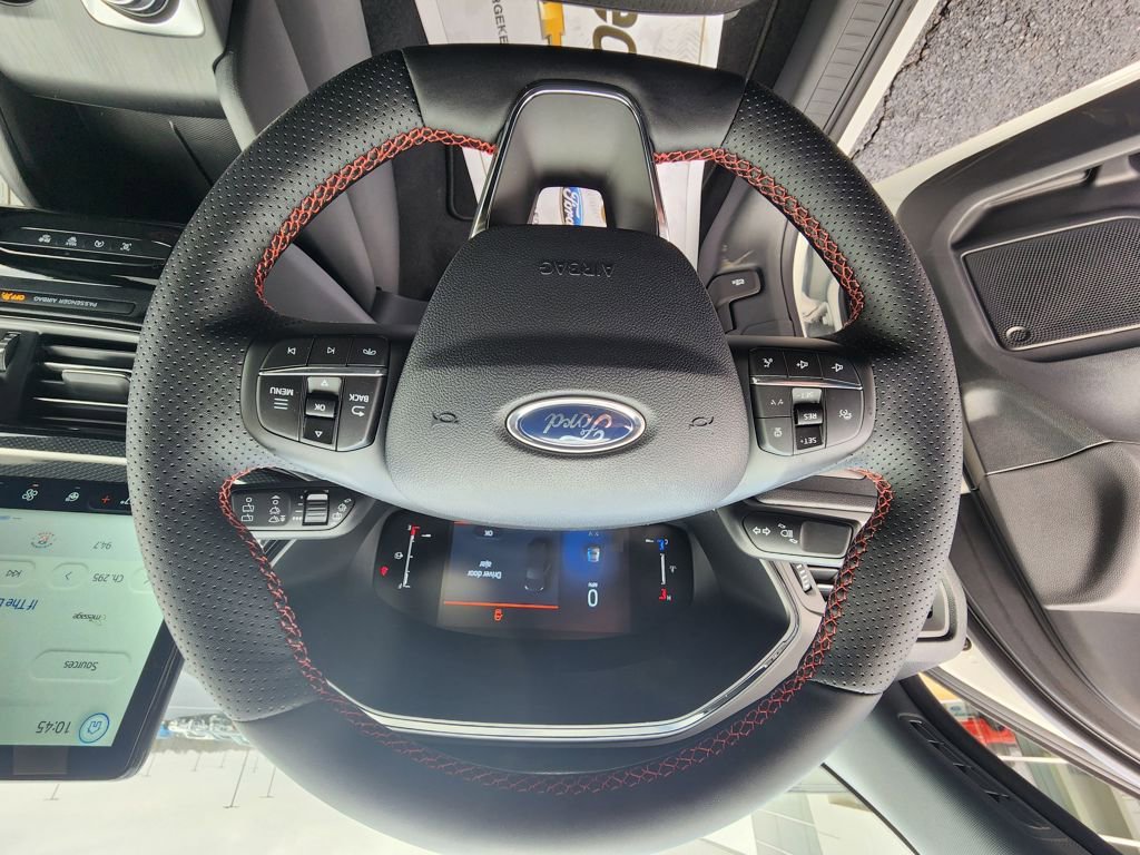 New 2026 Ford Escape ST-Line w/ Tech Pack #1 image 17