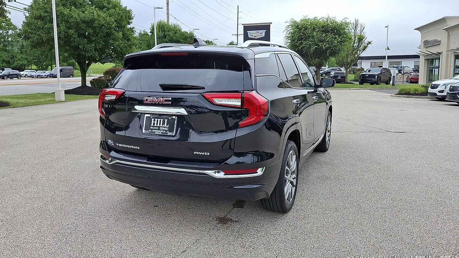 Certified 2023 GMC Terrain Denali w/ Denali Premium Package AWD/4WD image 8