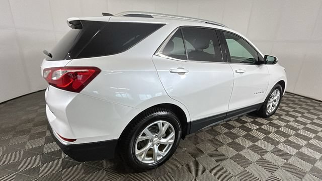 Used 2019 Chevrolet Equinox LT AWD/4WD image 2