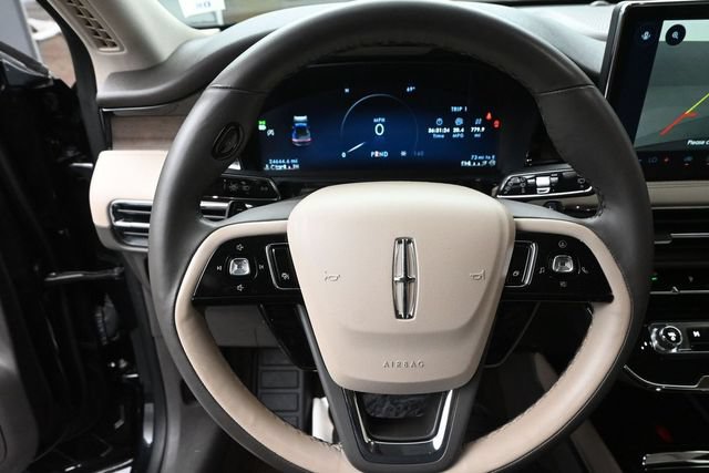 Certified 2023 Lincoln Corsair Reserve AWD/4WD image 16