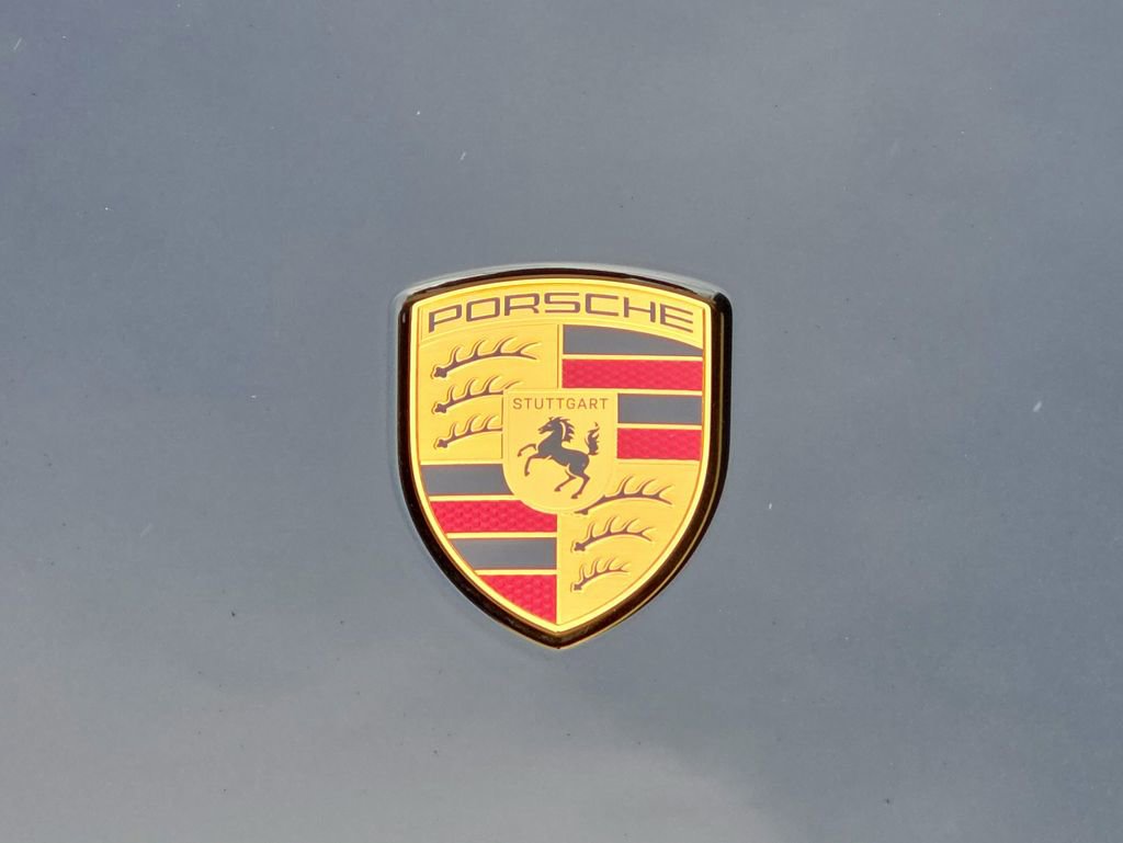 Certified 2025 Porsche Cayenne Coupe image 27