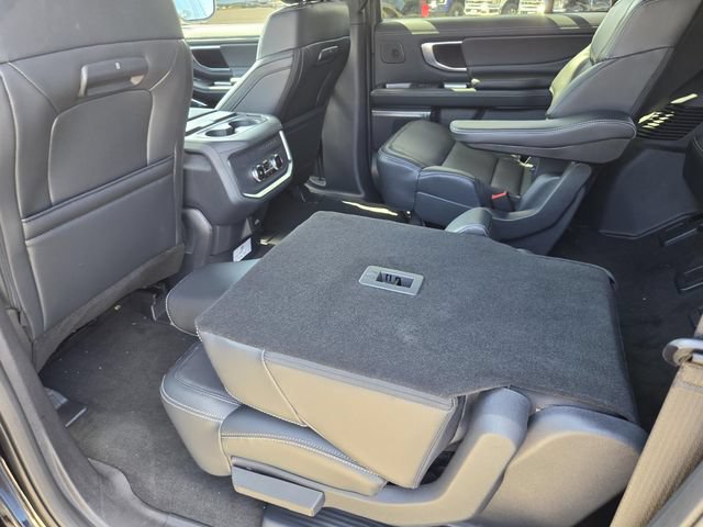 New 2027 Ford Expedition Max Platinum w/ Stealth Performance Package AWD/4WD image 7