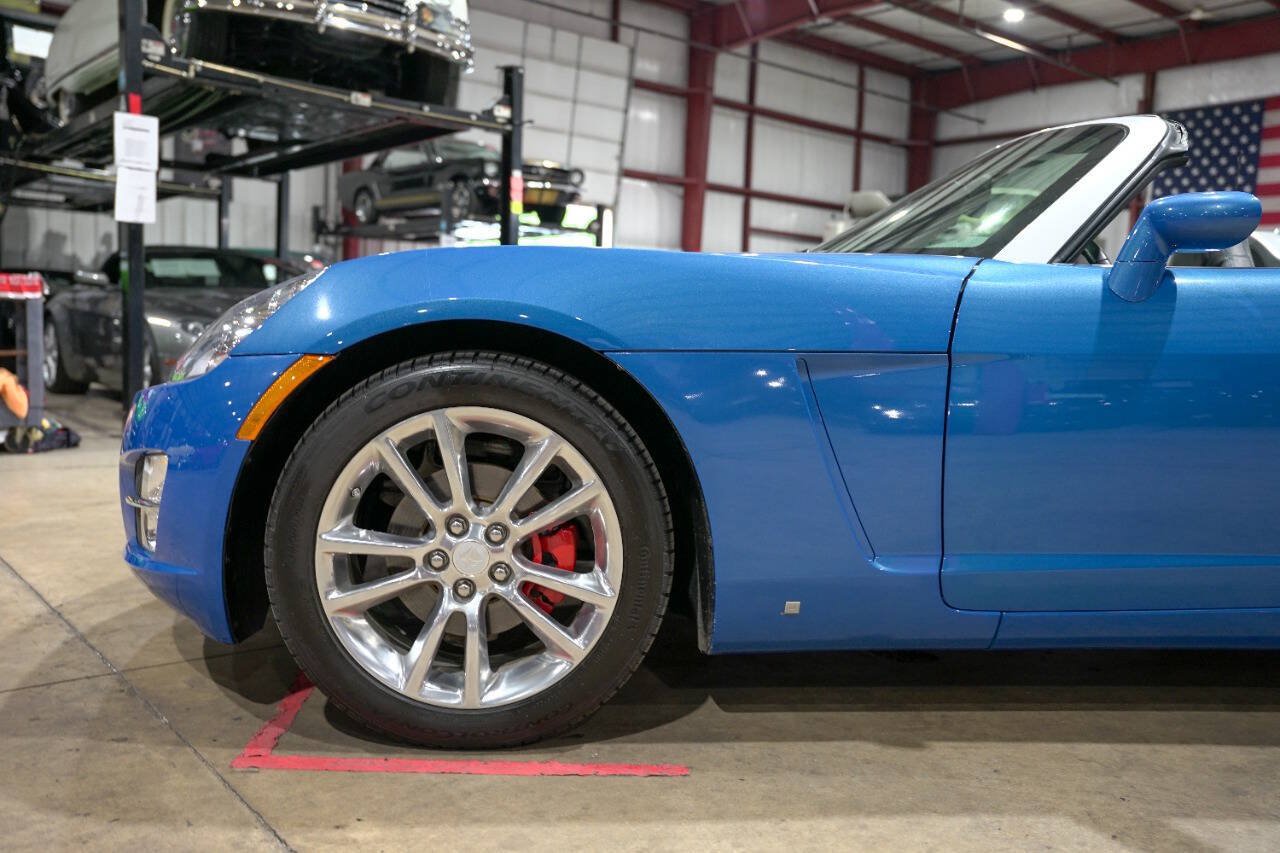 Used 2009 Saturn Sky Hydro Blue RWD image 3