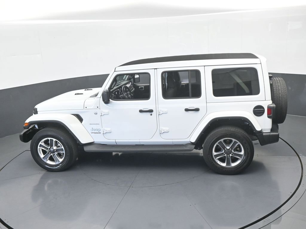 Used 2022 Jeep Wrangler Unlimited Sahara AWD/4WD image 45