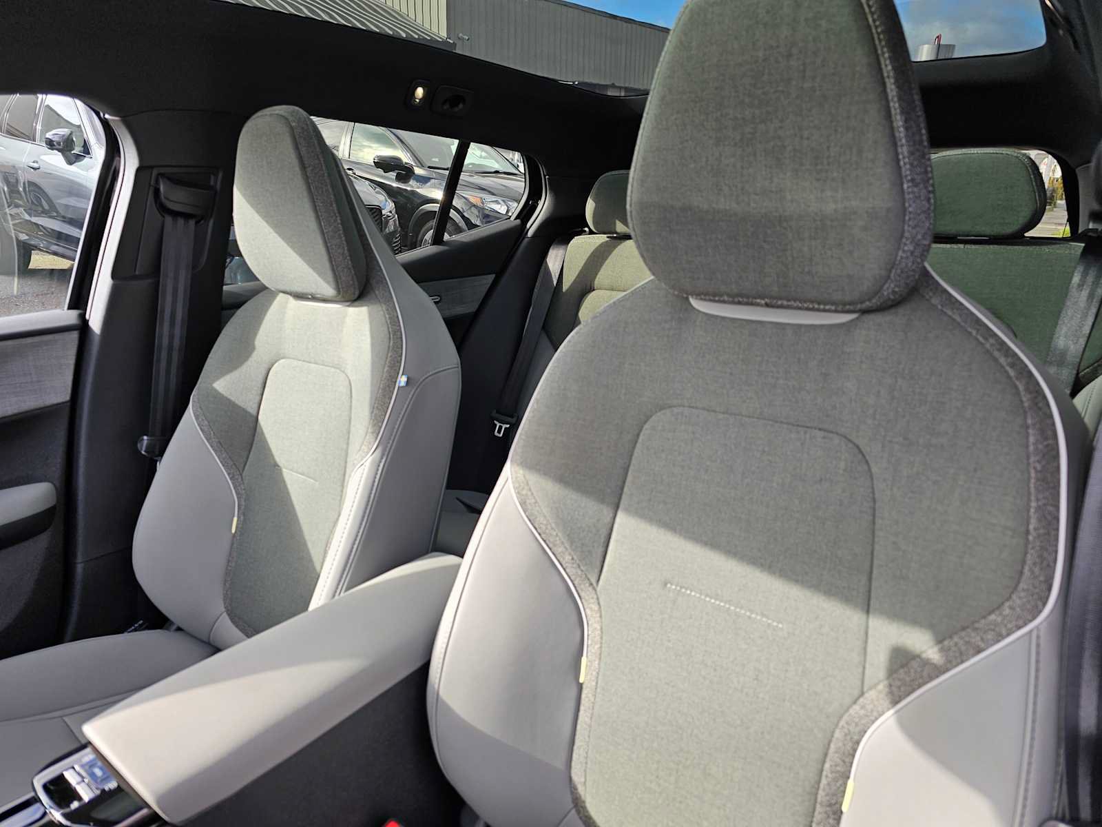 New 2026 Volvo EX30 Cross Country Ultra w/ Protection Package Premier AWD/4WD image 24